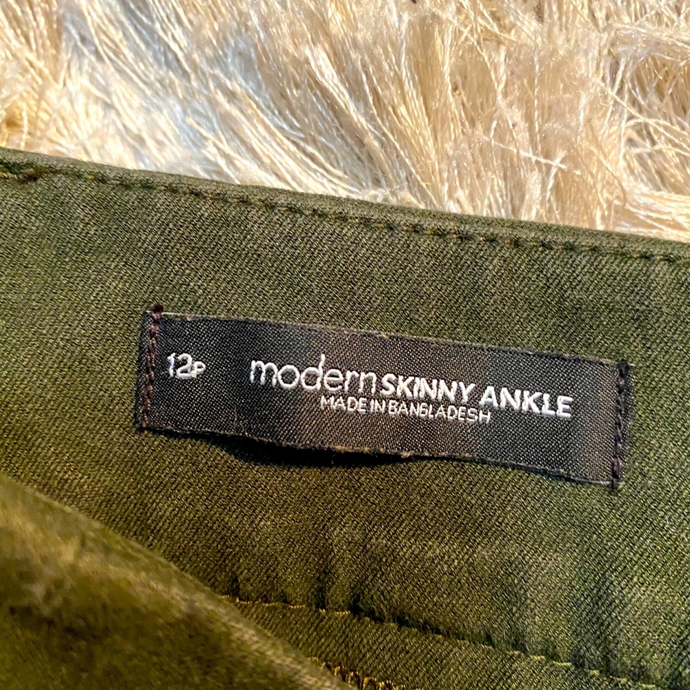 Petite Loft Outlet size 12 olive green pants